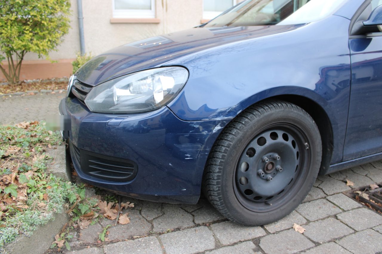 Unfallgutachten VW Golf Variant - Reparaturschaden, Kennzeichen anonymisiert